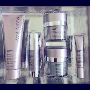 COPY - Mary Kay time wise repair set